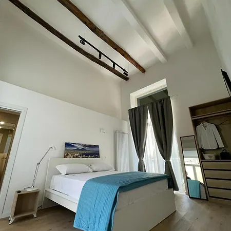 Nabi Riviera Neapol